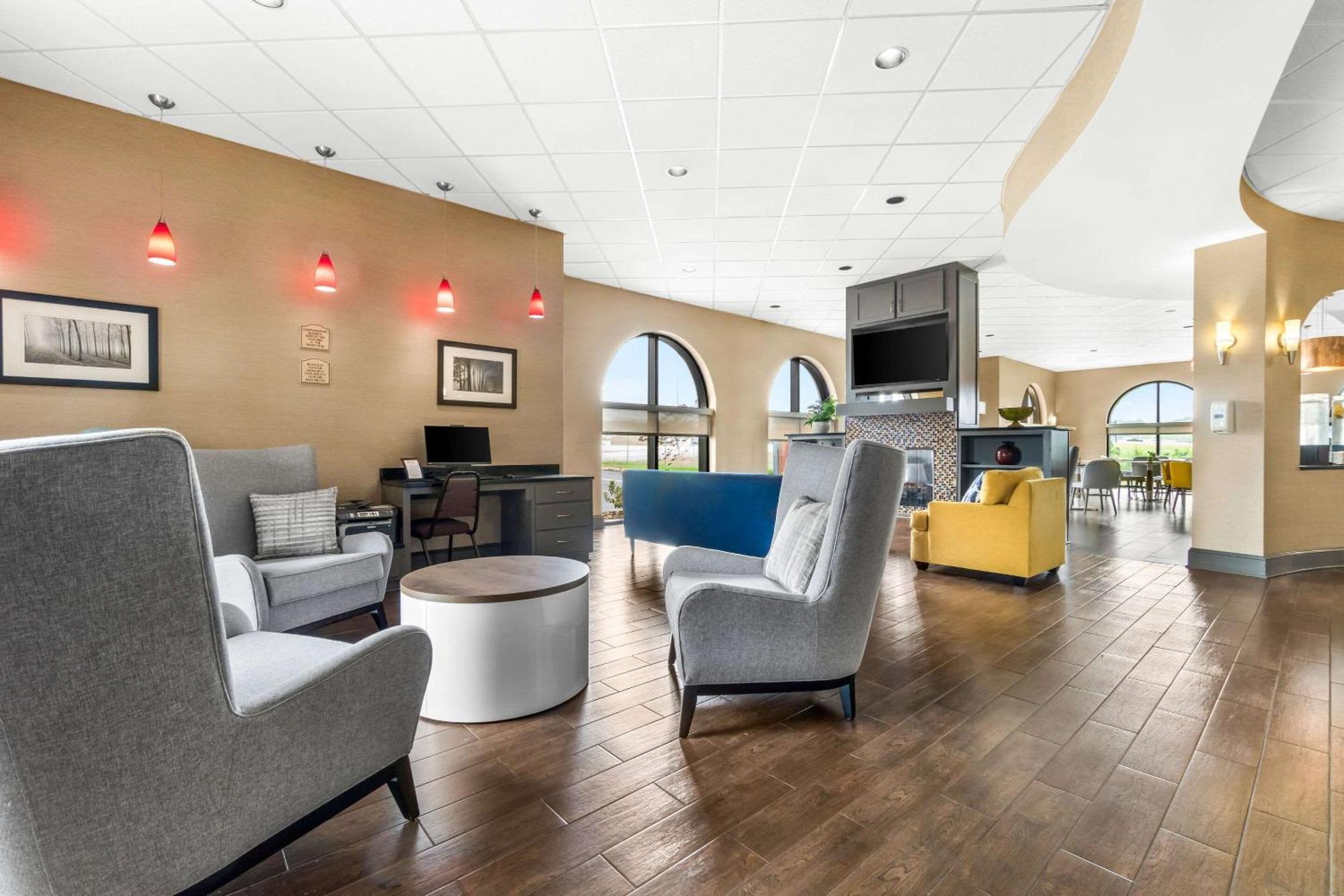 Comfort Suites Jackson I-40 Exterior foto